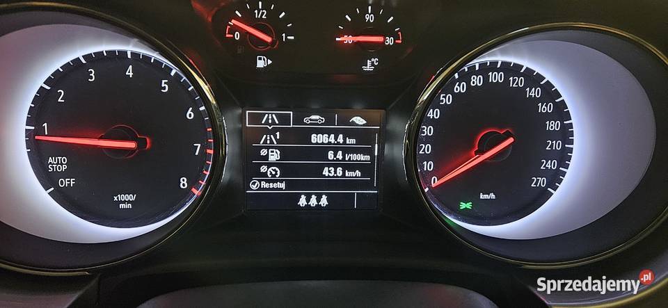 Opel Astra V 12 czerwony niski przebieg