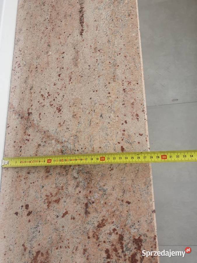 Parapet z granitu 149 x 28 x 3 marmur 4 lata Opole