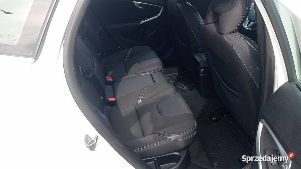 Volvo V40 Salonowy 20 Diesel 190 Doinwestowany Rok produkcji 2014 Bytów