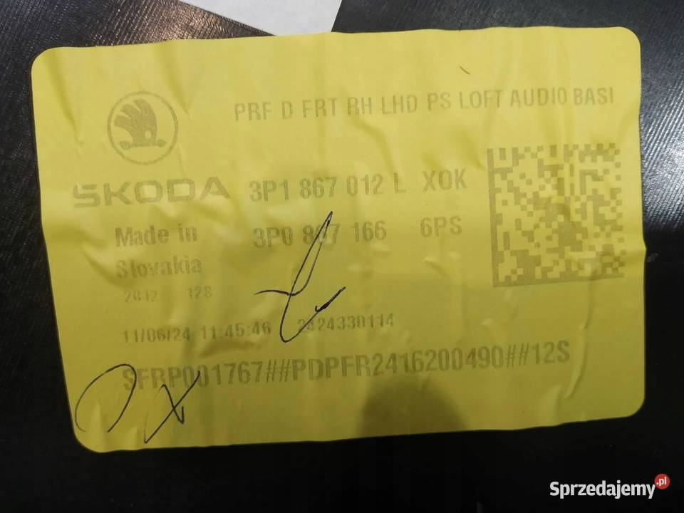 TAPICERKA BOCZEK PRAWY PRZÓD PASAŻERA Skoda
