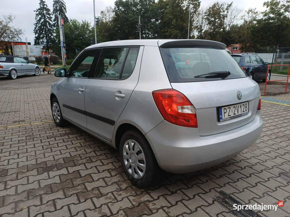 koda Fabia 16 LPG CLIMATRONIC PODGRZEWANE FOTELE srebrny Śrem
