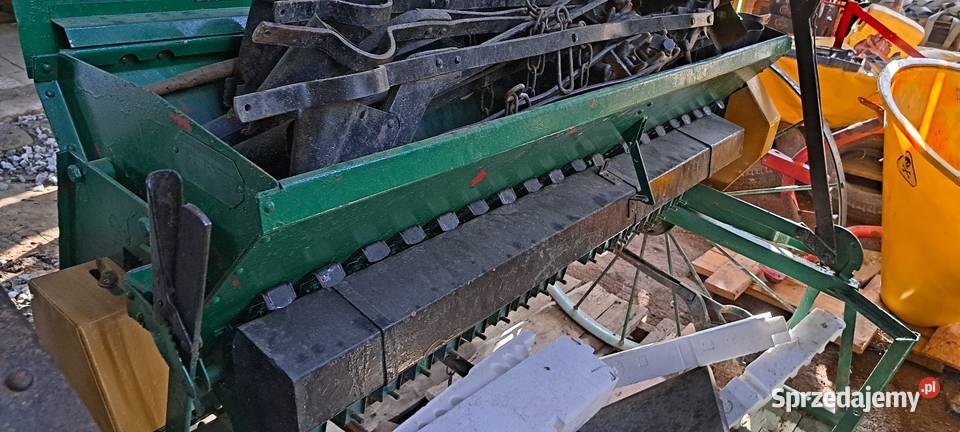 Siewnik KRAJ S023 uszkodzony Dynów