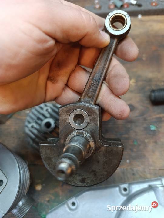 Nowy wał ZMD PRL komar silnik okrąglak 025