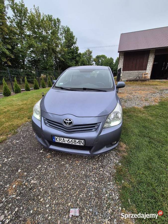 Toyota Verso 20 D4D 126 2010 Klimatyzacja Celiny