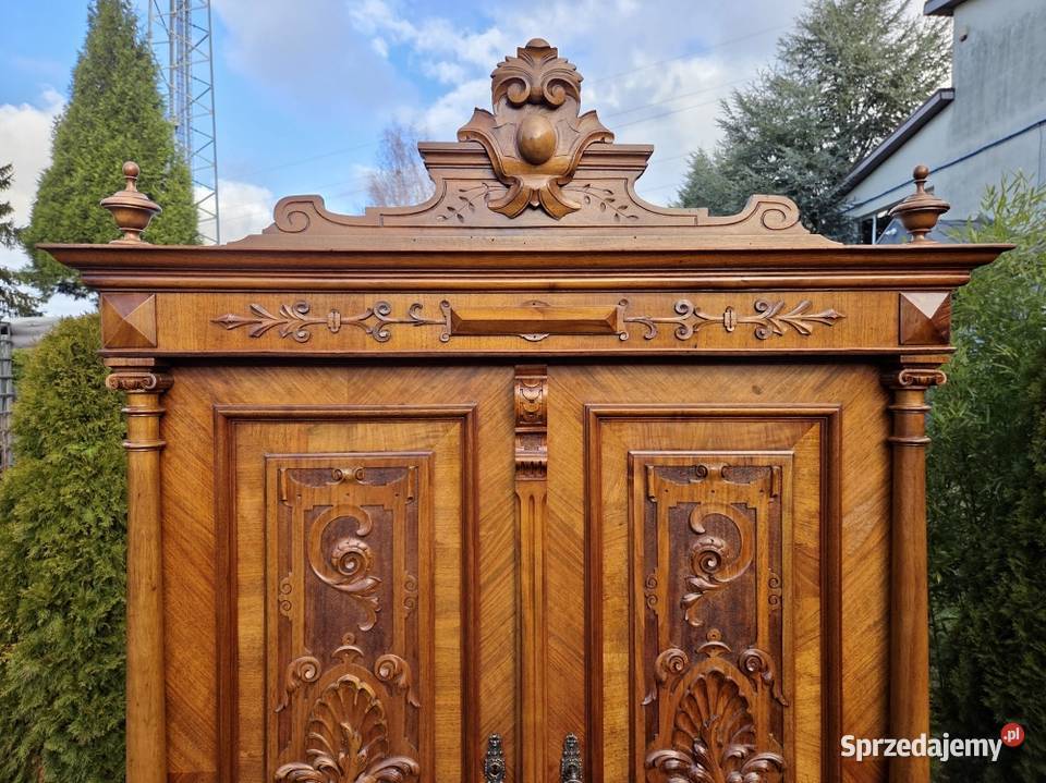 Szafa orzechowa z końca XIX wieku 9286