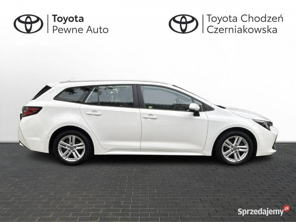 Toyota Corolla 18 Hybrid COMFORT TECH salon