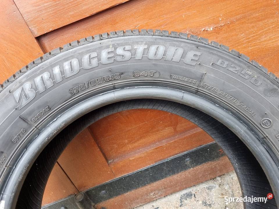 opona 1 Bridgestone B250 17565 R15 Lato 737 mm 65 dolnośląskie Wałbrzych