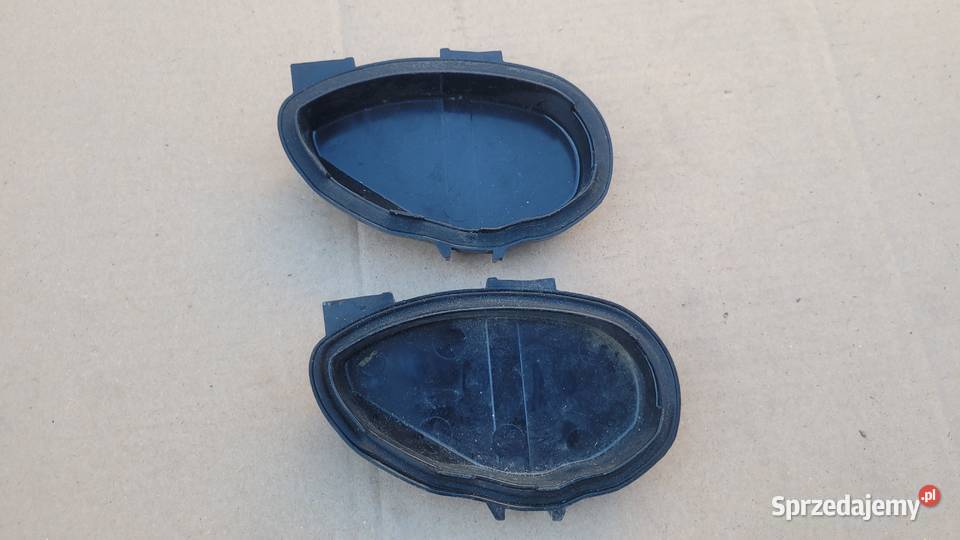 VW PASSAT B6 ZAŚLEPKA DEKIELEK LAMPY PRAWA