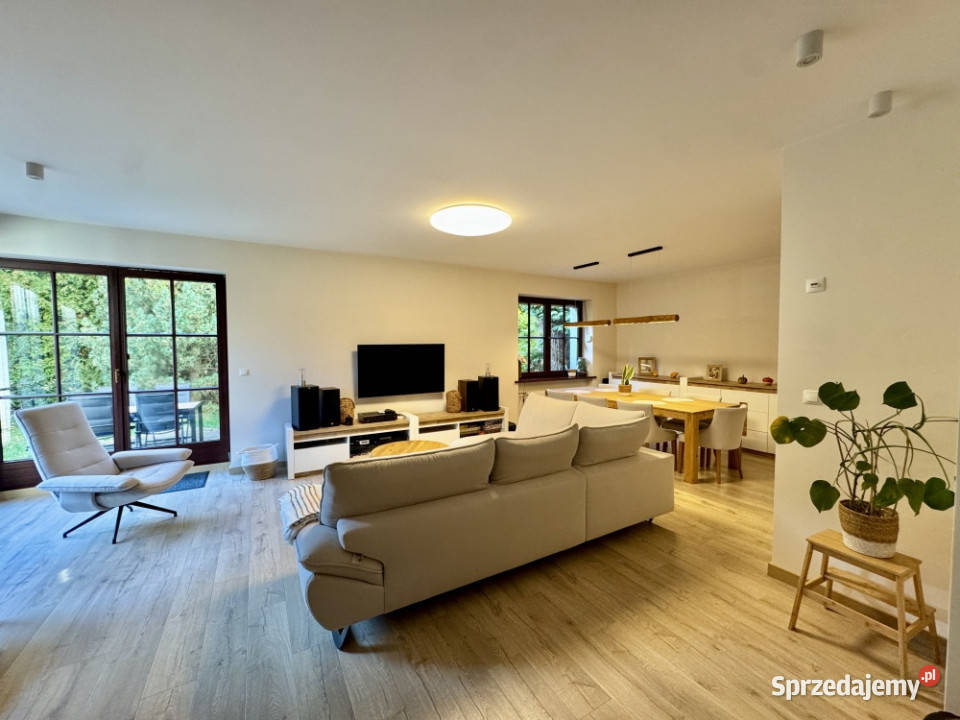 Dwupoziomowy apartament 16224 m z ogrodem i Łódź