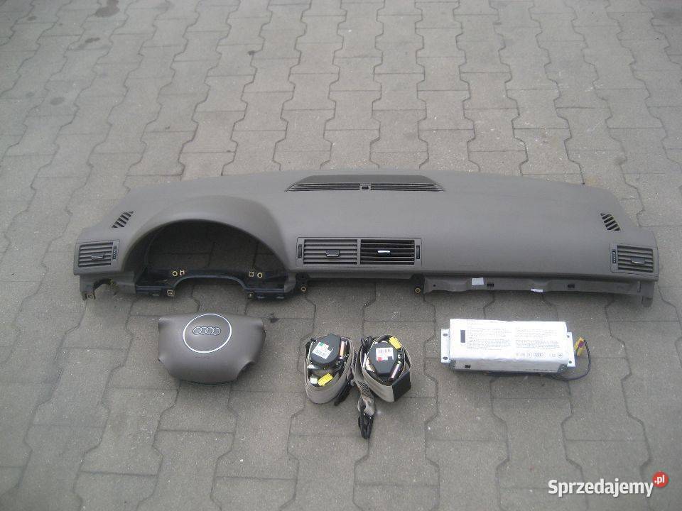 audi a4 b6 małysz 0104r deska rozdzielcza Rakoniewice