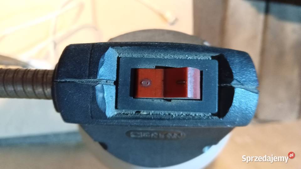 Lampa warsztatowa przykręcana do blatu z prl Wałbrzych