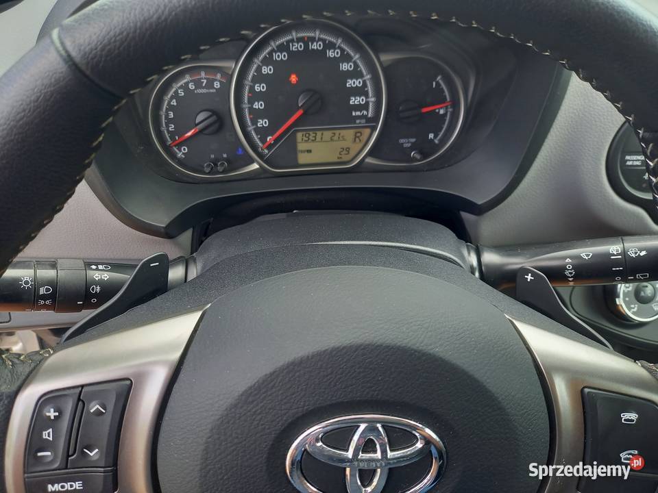 Toyota Yaris III Premium navi kamera klima 27 Yaris Gutowo Małe
