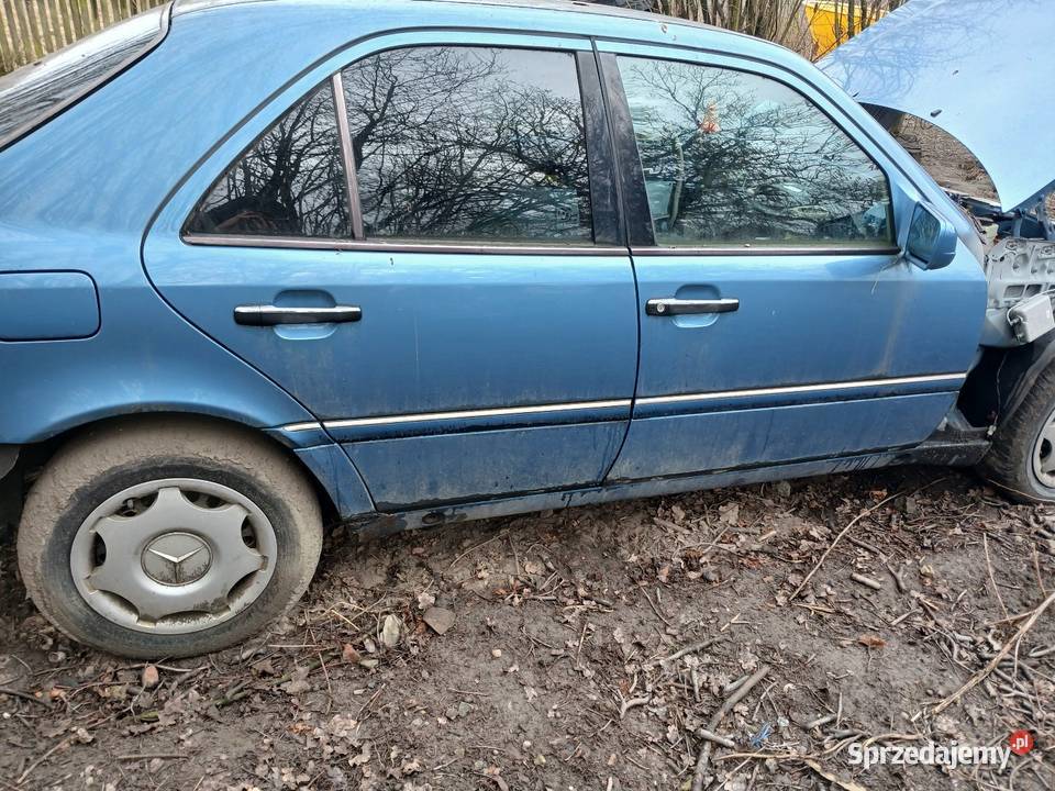 Mercedes w202 m111 20 CZĘŚCI Rok produkcji 1997 Łask