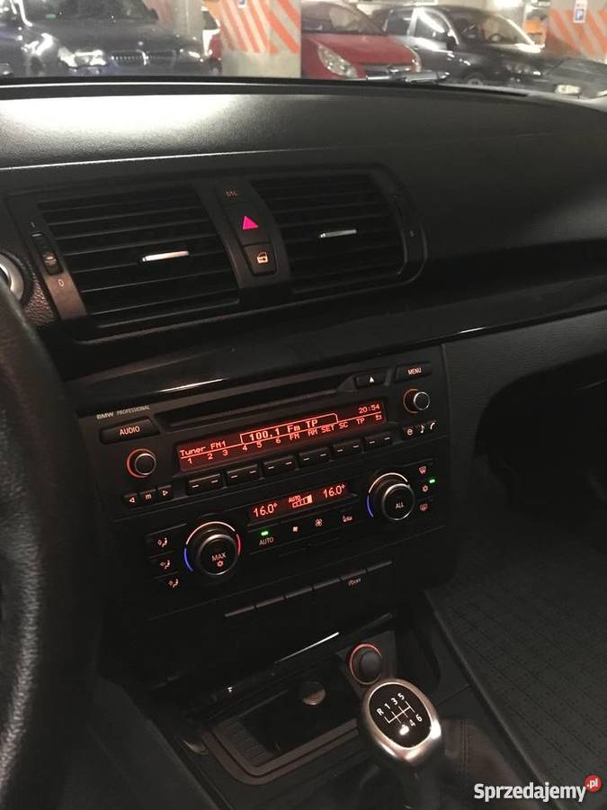 BMW 1 E82 coupe 2011r 144200 orginał 182 światła przeciwmgielne Seria 1 Warszawa