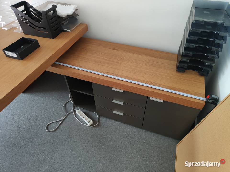 zestaw fornirowanych mebli biurowych dębowe