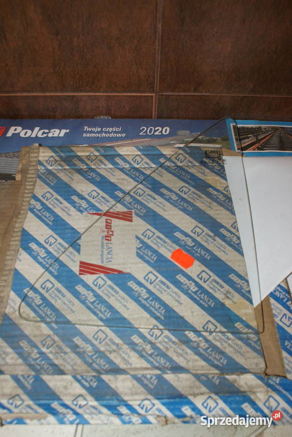 Szyba trójkątna Fiat 126p obrotowa lewa NKPL Pozostałe Białobrzegi