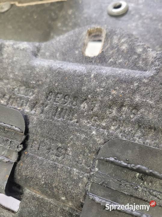 OSŁONA KLAPY BAGAŻNIKA AUDI A4 B6 B7 8E9867979 Przystajń