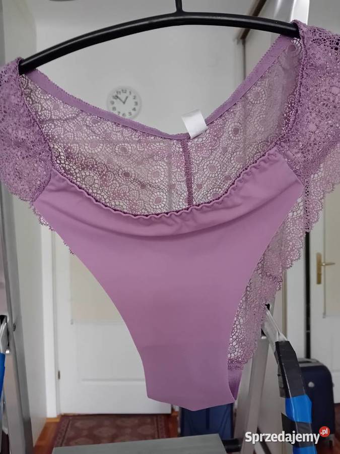 majteczki nieużywane z elegancką koronką Warszawa