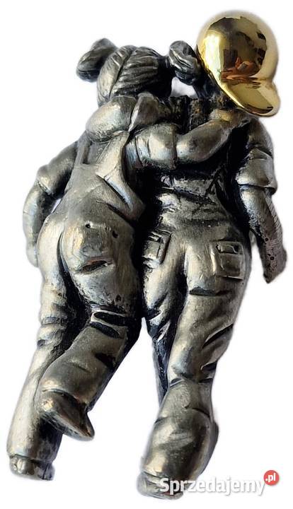 ARTYSTYCZNA BROSZKA VINTAGE ZAKOCHANI CHŁOPAK pozłacane sprzedam