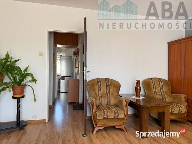 Kawalerka pierwsze piętro CENTRUM KONINA Konin sprzedam