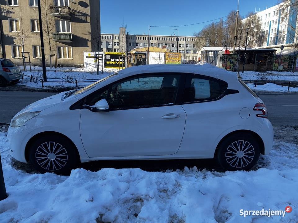Peugeot 208 14 HDI 2013r Sprzedam Peugeot Warszawa