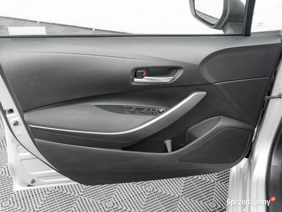 Toyota Corolla GD2A16818 Hybrid Comfort Pakiet czujnik zmierzchu Gdańsk sprzedam