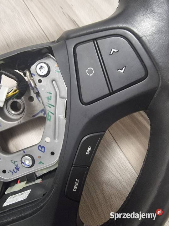Skóra HYUNDAI I10 II LIFT KIEROWNICA Podgrzewana Makowiska sprzedam