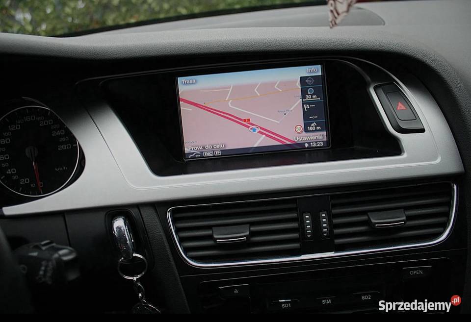 AUDI A4 B8 20 TDI 196 3 x SLINE SKÓRA NAVI LEDY Radom