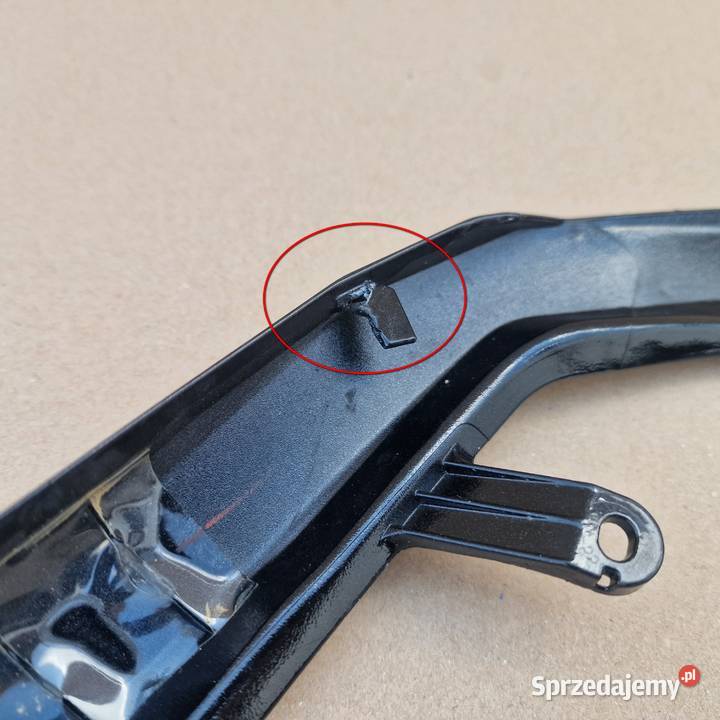 KAWASAKI Z800 Z 800 OGON ZADUPEK OWIEWKA LEWY Bieleń