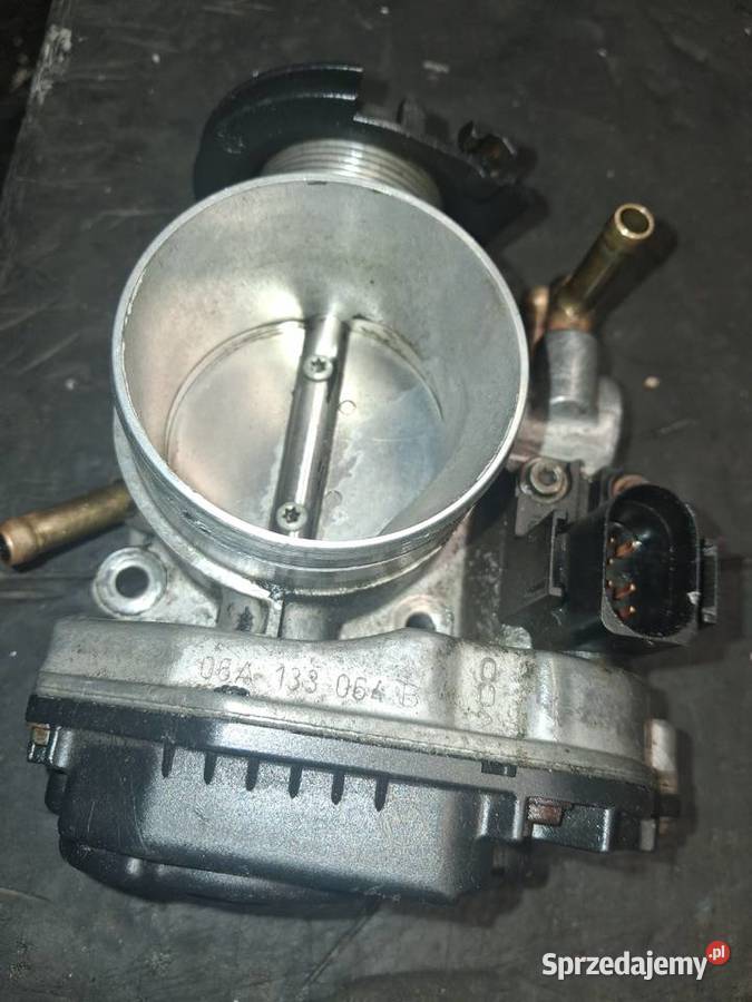 VW T4 25E BENZYNA 115 PRZEPUSTNICA 408 237111005 osobowe Świerzawa