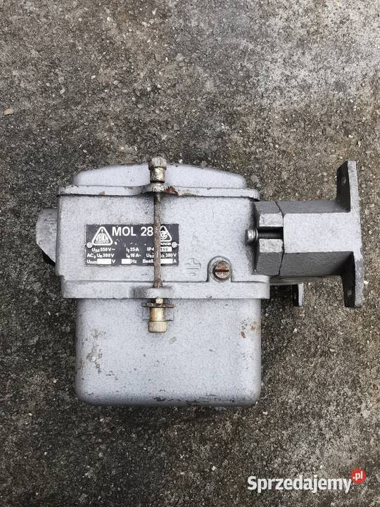 Wyłącznik łącznik stycznik olejowy MOL 28 380V Pozostałe Ostrów Mazowiecka