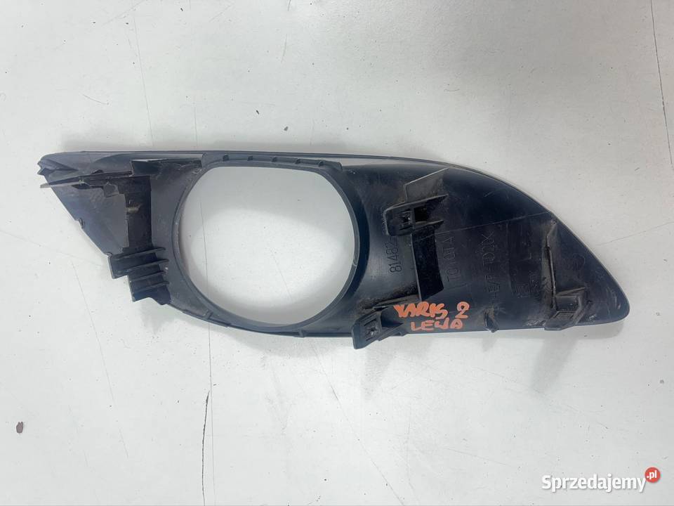 ATRAPA KRATKA W ZDERZAK LEWA TOYOTA YARIS 0911 osobowe wielkopolskie