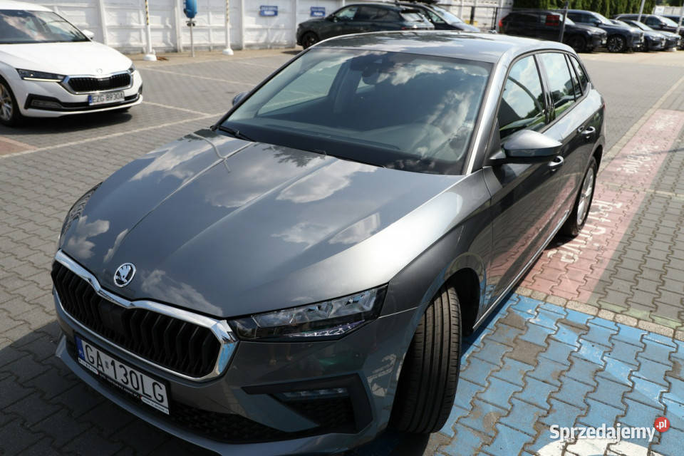 koda Scala 10 TSI 115 led tempomat czujniki światła przeciwmgielne