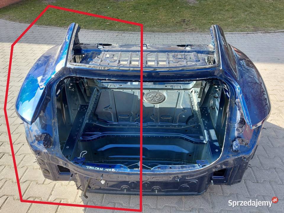 Porsche Taycan GTS 9J1 2023r Błotnik ćwiartka