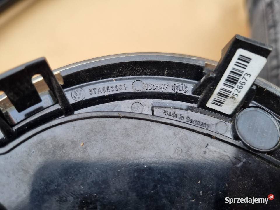GRILL ATRAPA VW TOURAN II 5TA853653B 5TA853655 osobowe