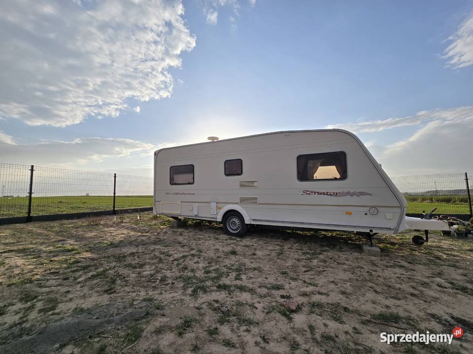 Przyczepa kempingowa senator Kempingowe łódzkie Strzyboga