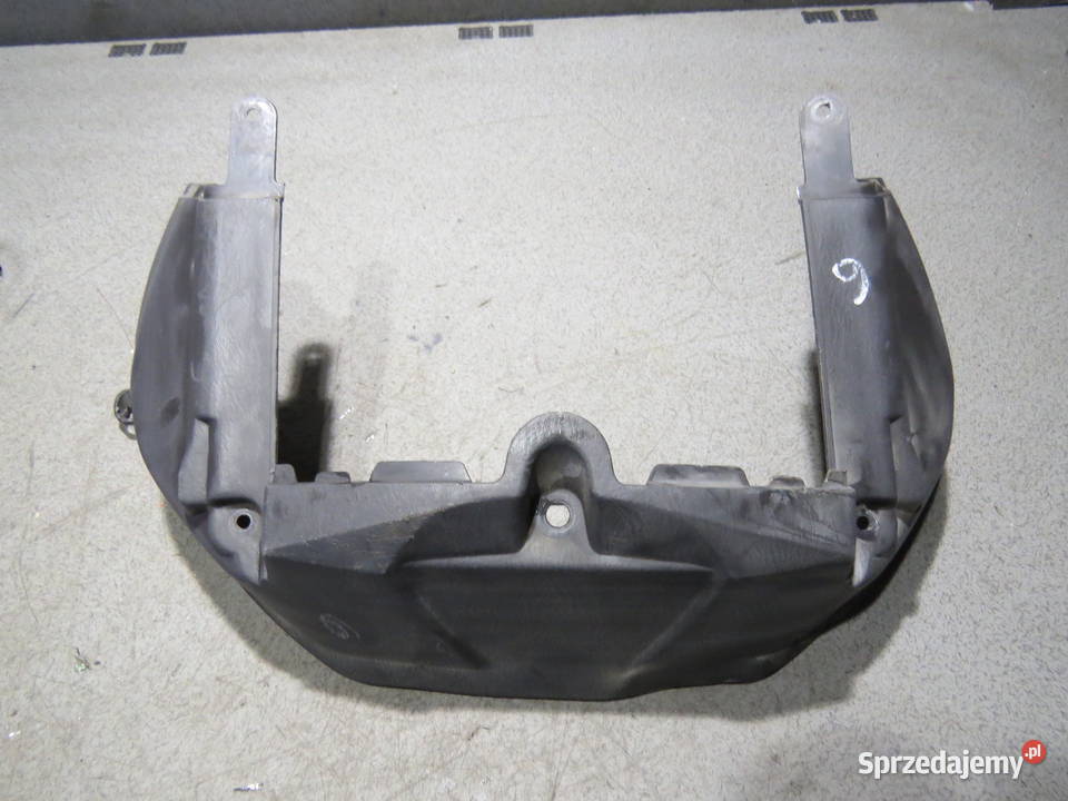 SUZUKI BURGMAN 650 05 plastik zaślepka Szyby i owiewki Warszawa