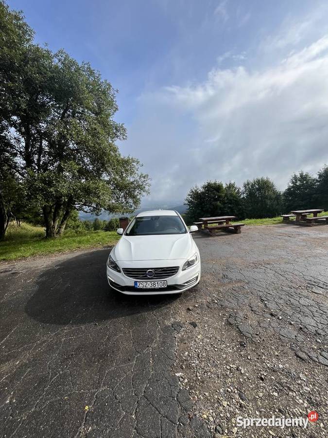 Volvo v60 24 d6 hybrid plug in 288 Szczecinek