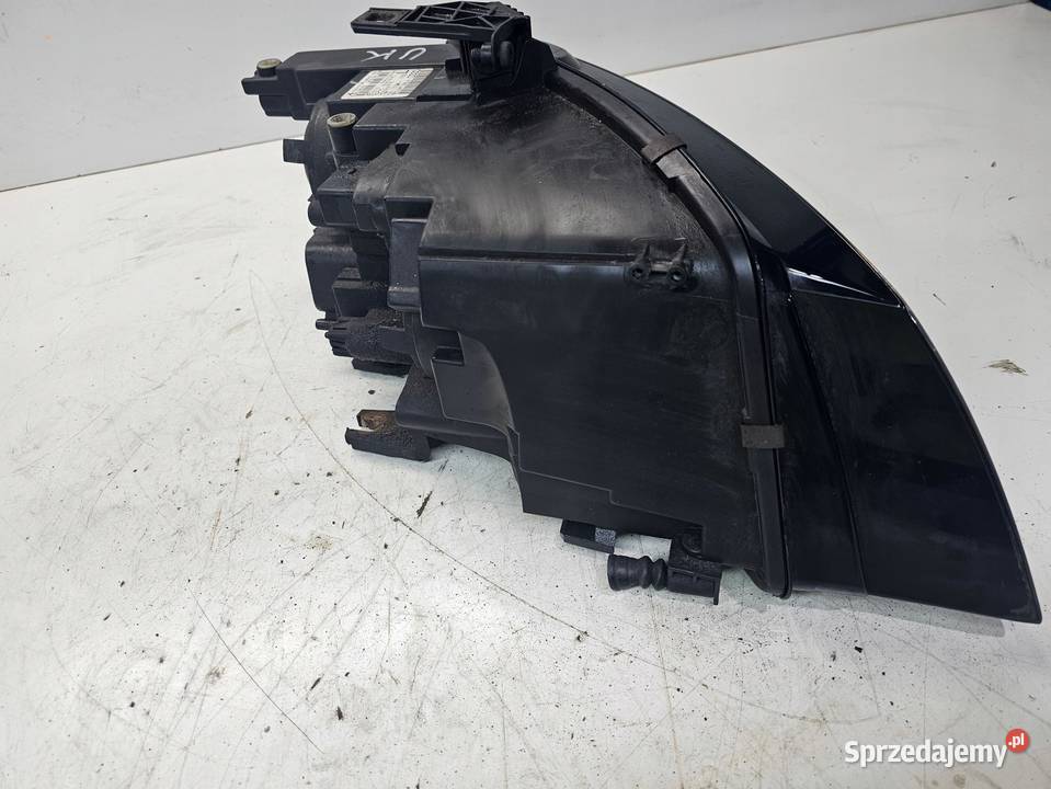 REFLEKTOR LEWY PRZÓD AUDI A4 B8 8K0941003A OK Przystajń