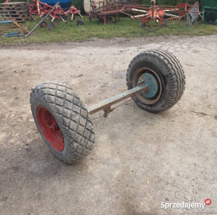 Oś hamowana przyczepy samozbierającej Limanowa