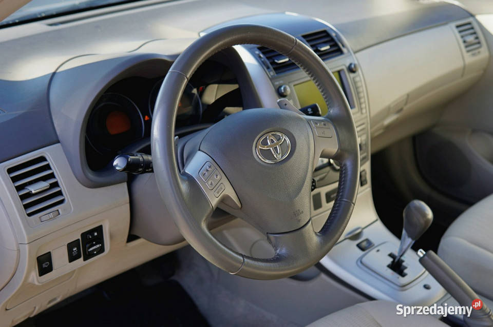 Toyota Corolla salon Polska bogata wersja mazowieckie Warszawa