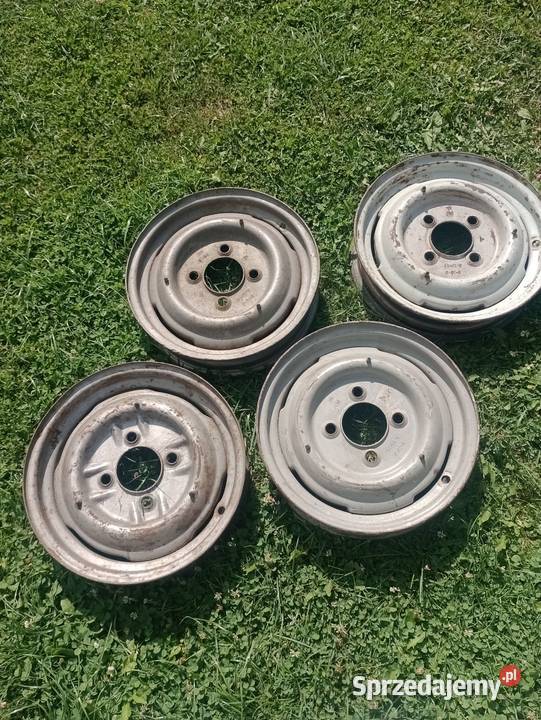 Zabytkowe felgi Skoda OctaviaSpartak 58r Rok produkcji 1958 Bobrek sprzedam