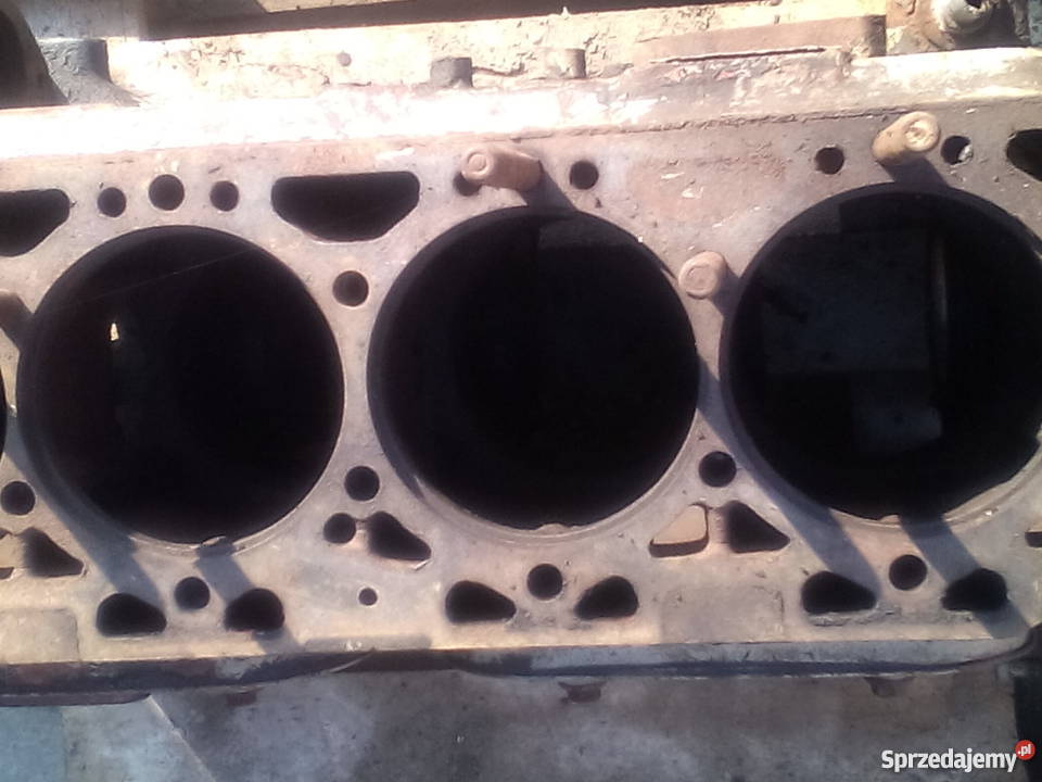 blok silnika ursus c 385 4 cylindry Pędzewo sprzedam