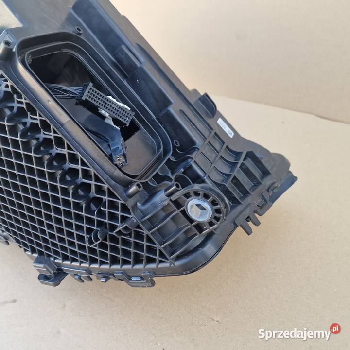 MERCEDES GLC W254 LAMPA REFLEKTOR LEWY LED osobowe Bieleń sprzedam