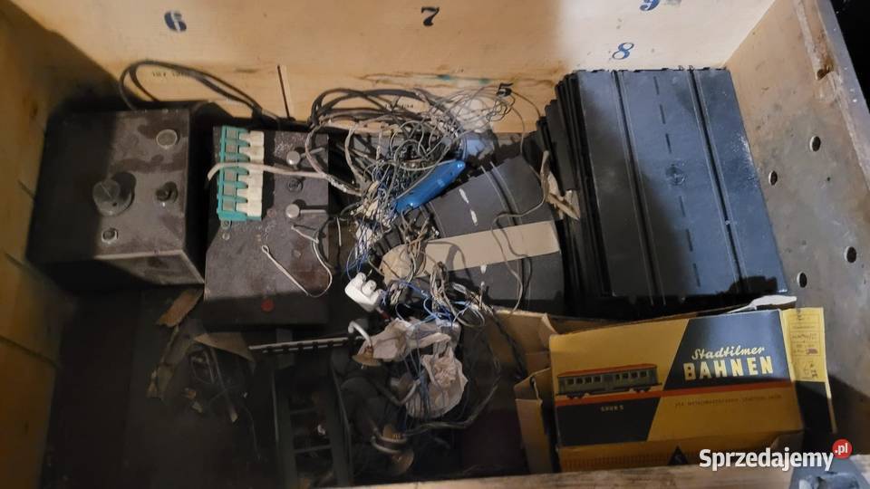 Stara kolejka kolekcjonerów Poznań