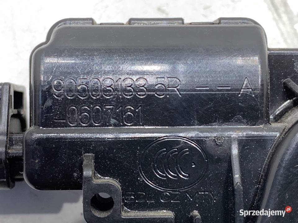 ZAMEK KLAPY TYŁ RENAULT MEGANE IV Kombi