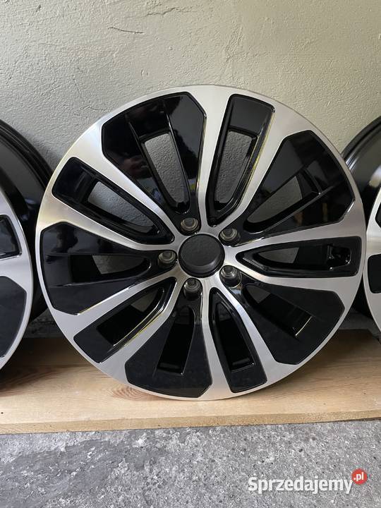 NOWY KOMPLET FELG MERCEDES W254 GLC 80 x 18 Samochodowe