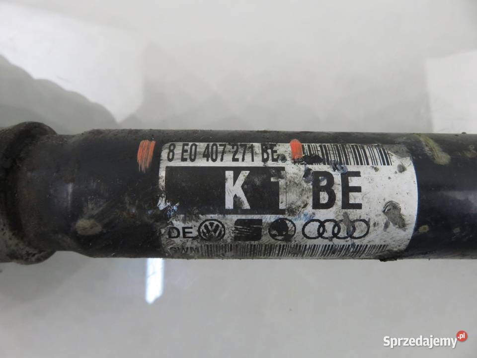 PÓŁOŚ PRAWA PRZEDNIA AUDI A4 B6 19 TDI