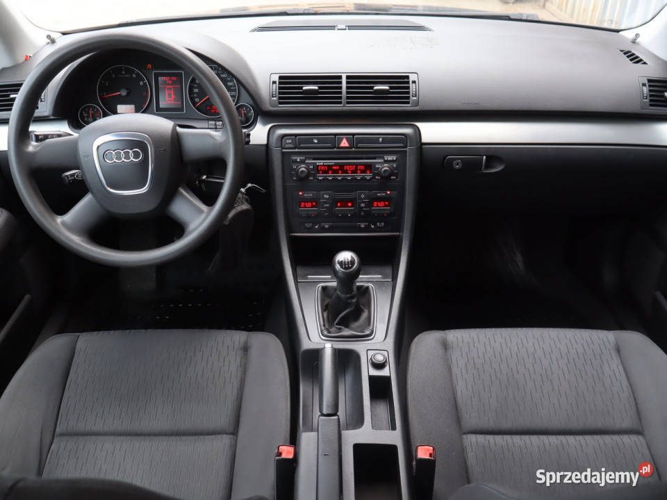 Audi A4 20 światła przeciwmgielne