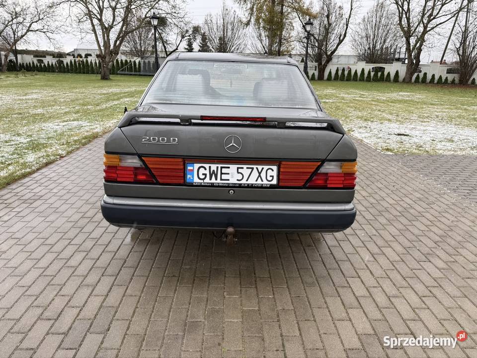 MercedesBenz w124 20D pomorskie Kębłowo